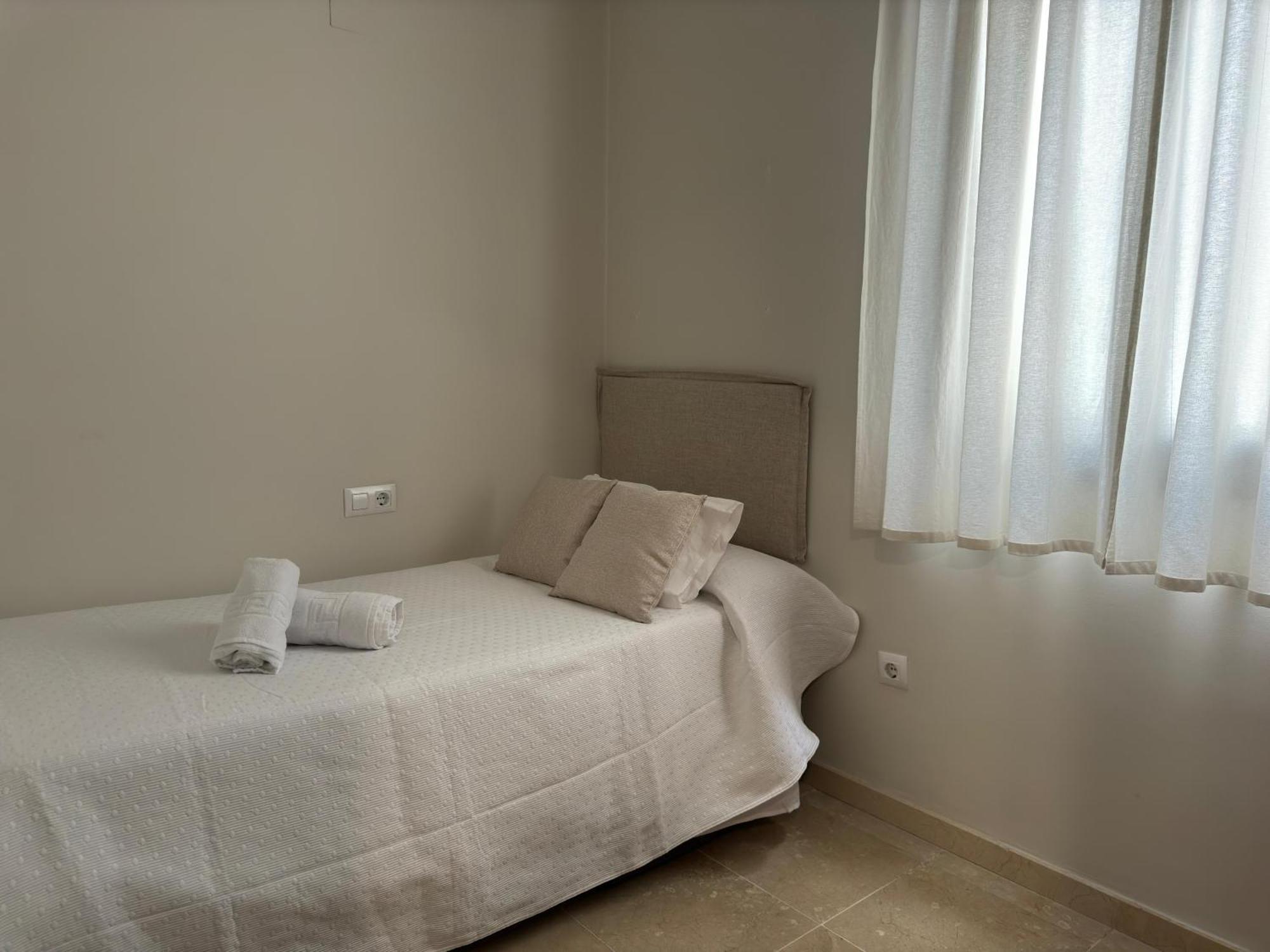 Centrico Con Terraza Y Parking Gratuito Cordoba